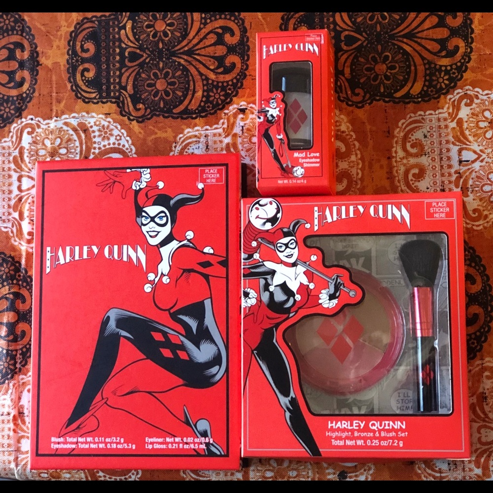Limited Edition Harley Quinn makeup set